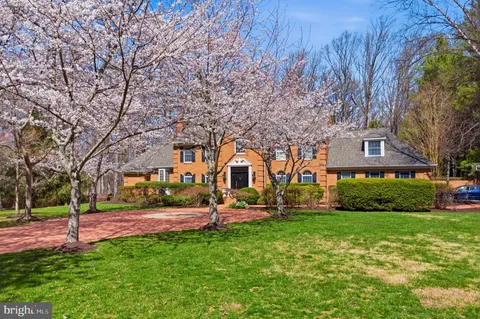 $1,795,000 | 13822 Lakeside Drive, Clarksville, MD 21029