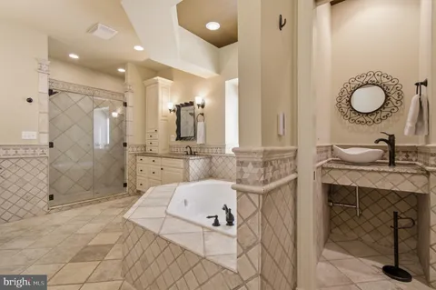 $1,795,000 | 13822 Lakeside Drive, Clarksville, MD 21029