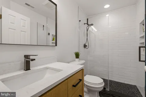 $1,795,000 | 13822 Lakeside Drive, Clarksville, MD 21029