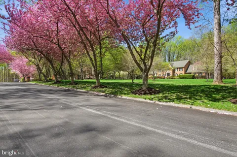 $1,795,000 | 13822 Lakeside Drive, Clarksville, MD 21029