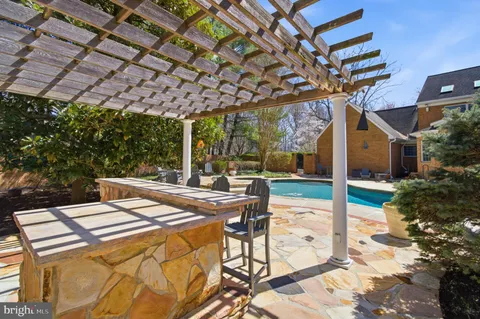 $1,795,000 | 13822 Lakeside Drive, Clarksville, MD 21029