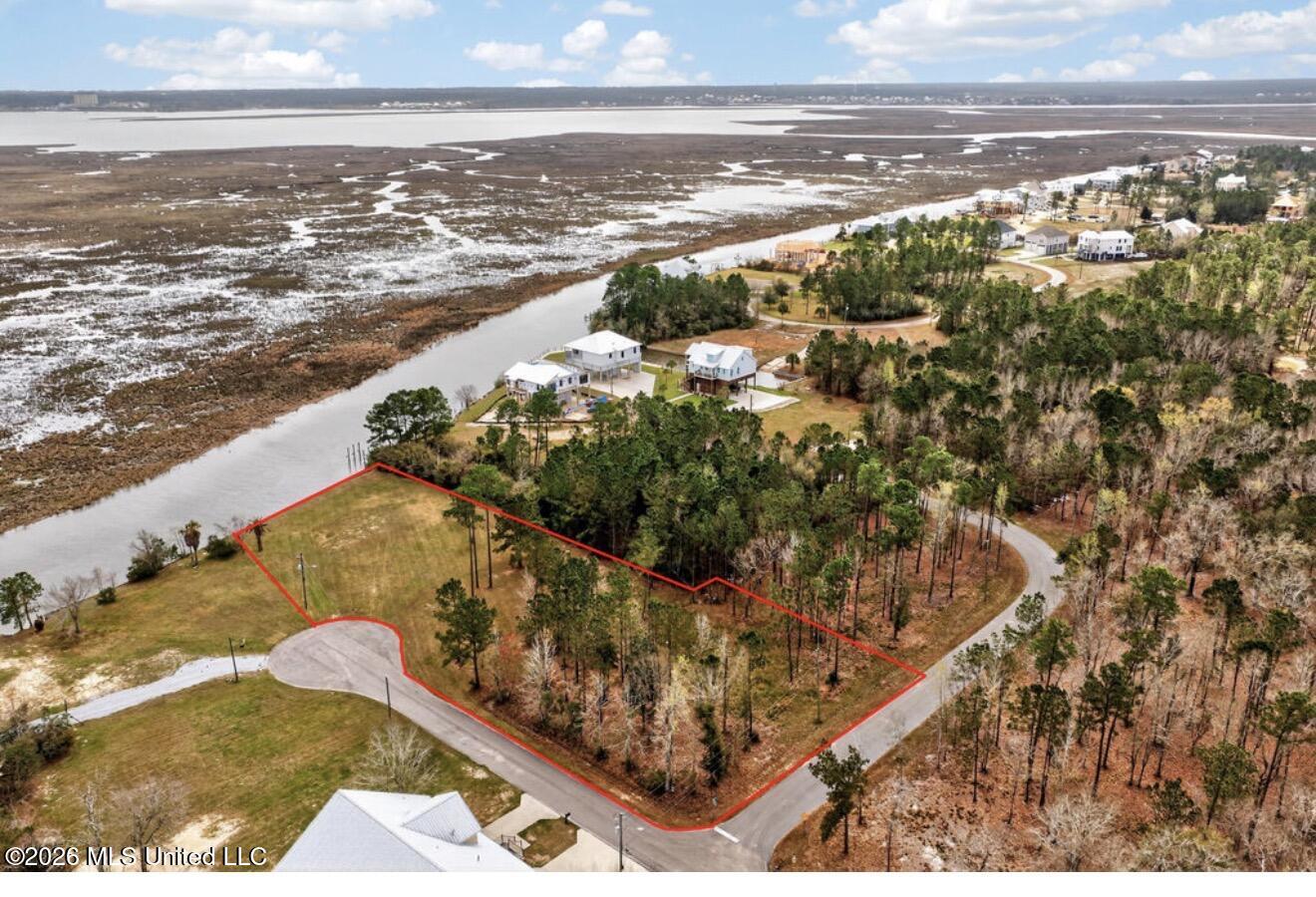 2450 Iki Place Diamondhead, MS 39525 - Photo 6 of 17 IMG_9554
