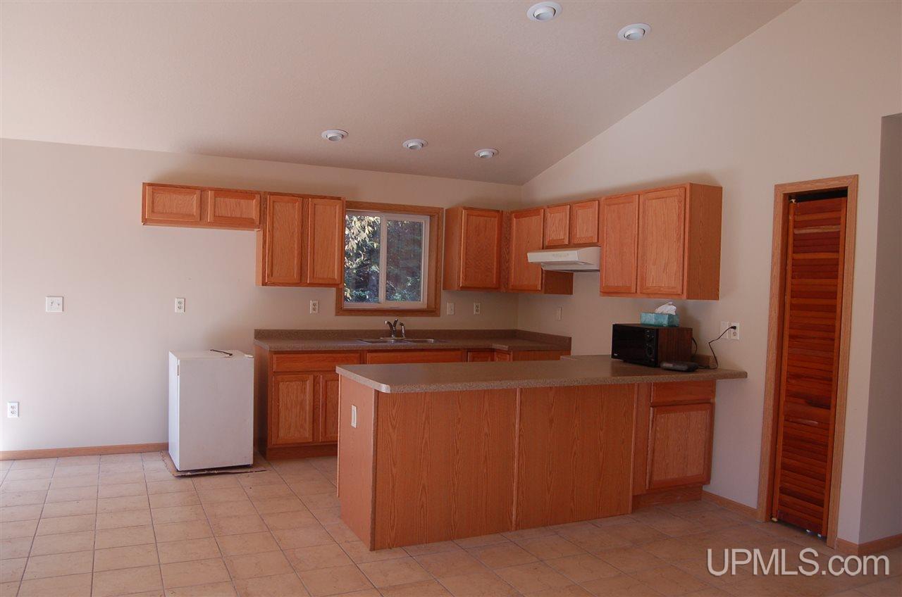 540 Co Road Gwinn, MI 49841 - Photo 4 of 20