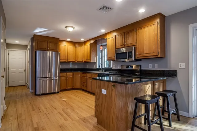 $559,000 | 68 Wyassup Road, North Stonington, CT 06359