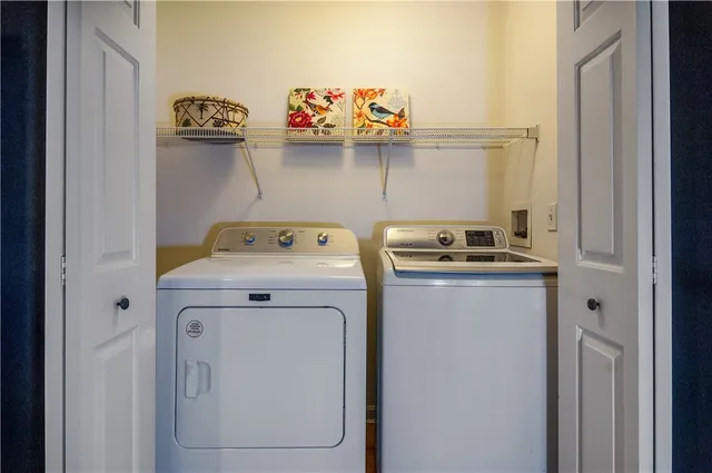 $559,000 | 68 Wyassup Road, North Stonington, CT 06359