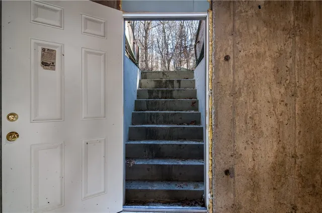 $559,000 | 68 Wyassup Road, North Stonington, CT 06359