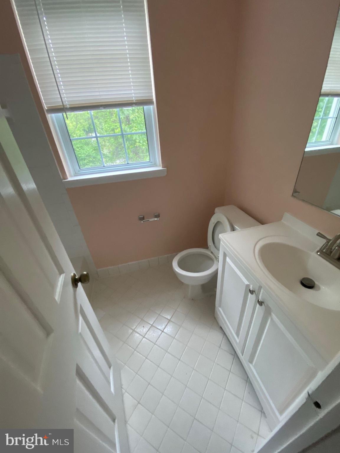 4608 31st Road South, Unit B1 Arlington, VA 22206 - Photo 13 of 14