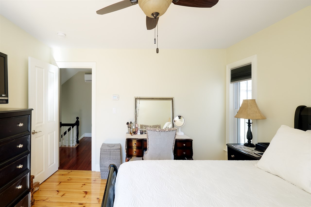 33 Washington Street, Unit A Exeter, NH 03833 - Photo 17 of 24 Gallery Image 17