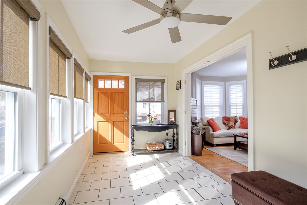 33 Washington Street, Unit A Exeter, NH 03833 - Photo 8 of 24 Gallery Image 8