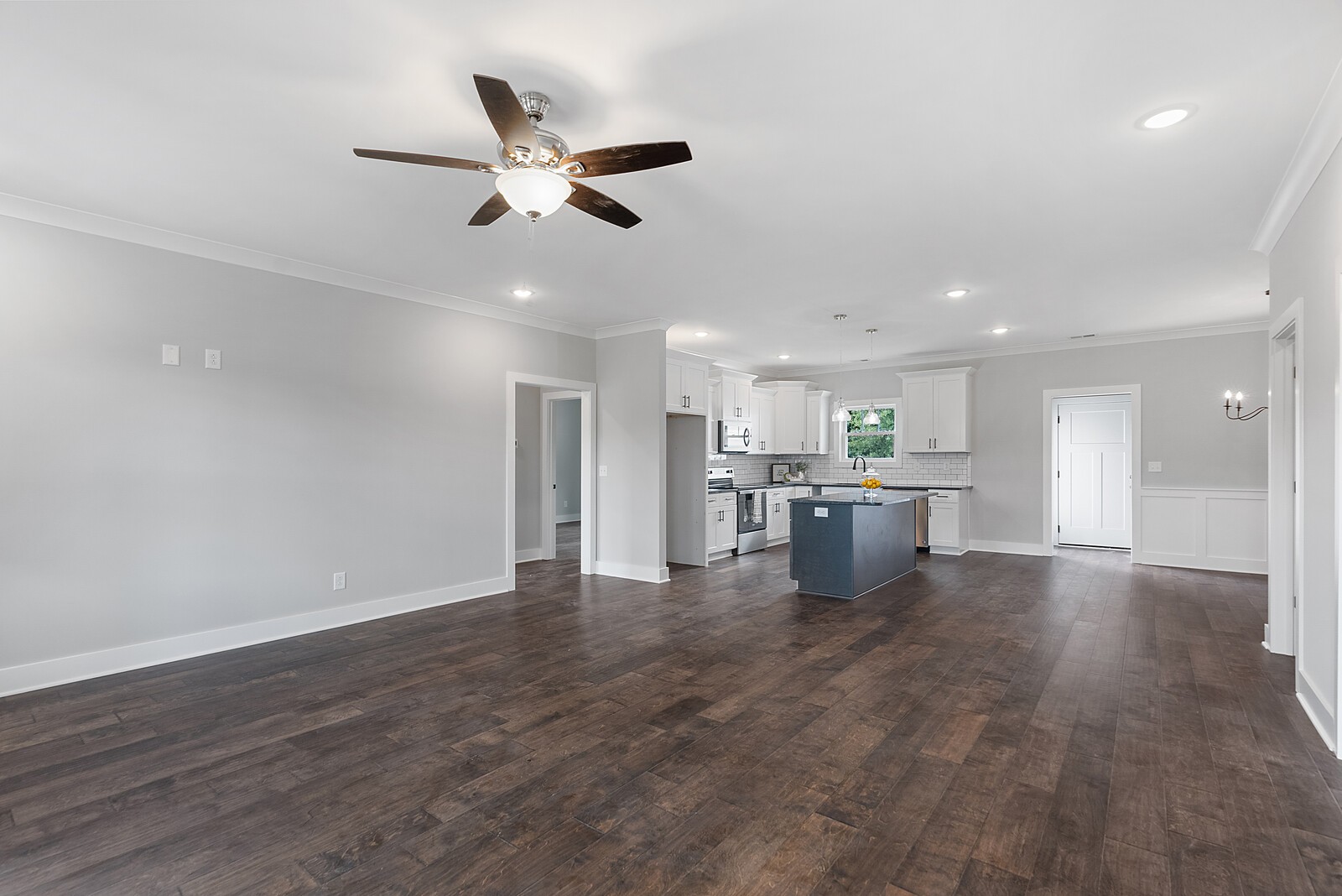 4462 Corbin Sneed Road Springfield, TN 37172 - Photo 3 of 22 a view of an empty room and kitchen view