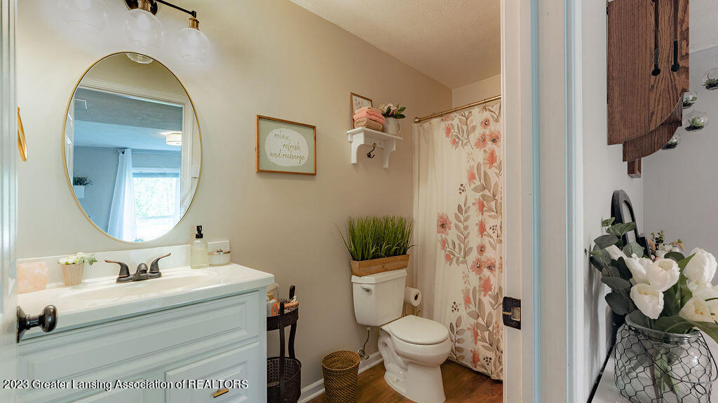 17 Three Oaks Road Okemos, MI 48864 - Photo 32 of 45 17ThreeOaks31