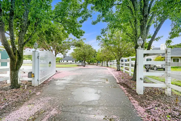 $2,049,000 | 695 Quietwater Road, Santa Rosa, CA 95404