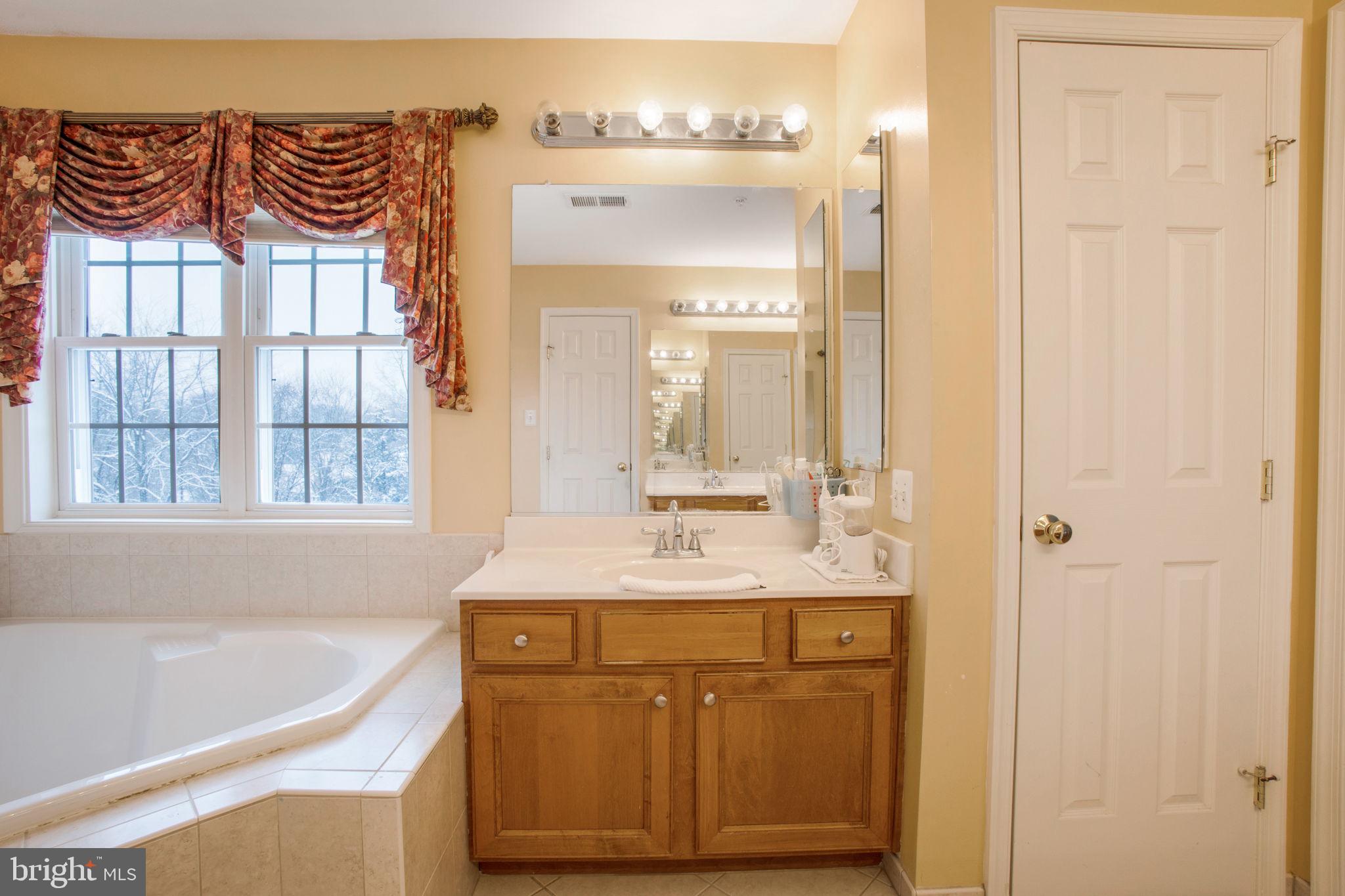 14526 Fairdale Road Silver Spring, MD 20905 - Photo 47 of 87 Gallery Image 47