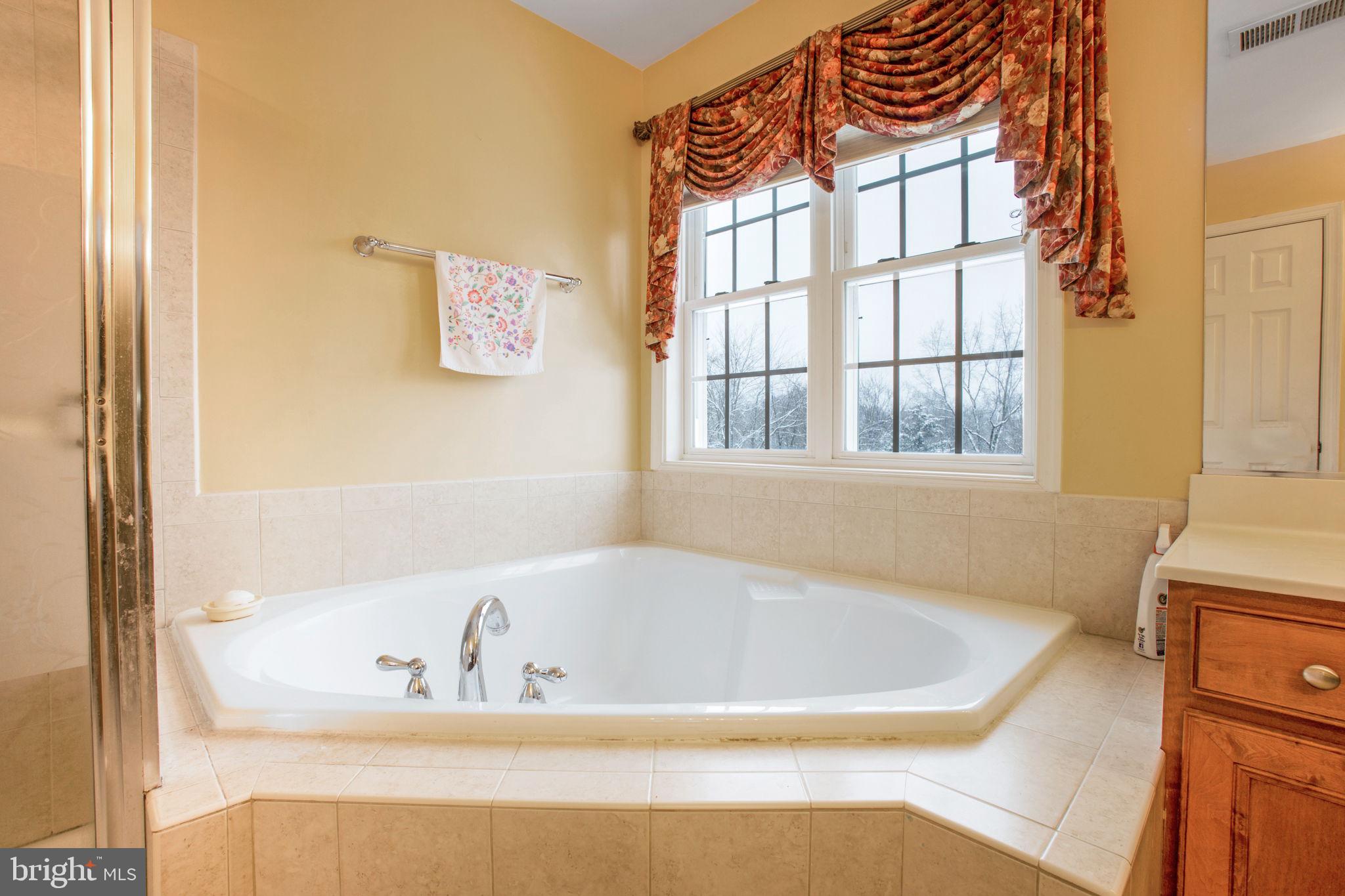 14526 Fairdale Road Silver Spring, MD 20905 - Photo 49 of 87 Gallery Image 49