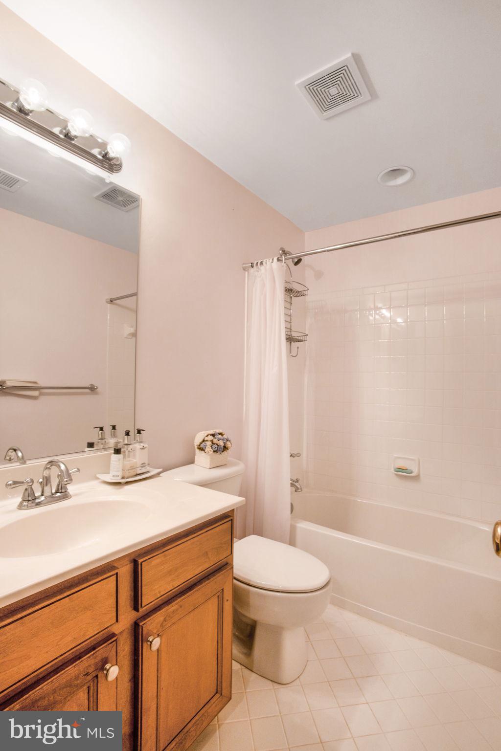 14526 Fairdale Road Silver Spring, MD 20905 - Photo 59 of 87 Gallery Image 59