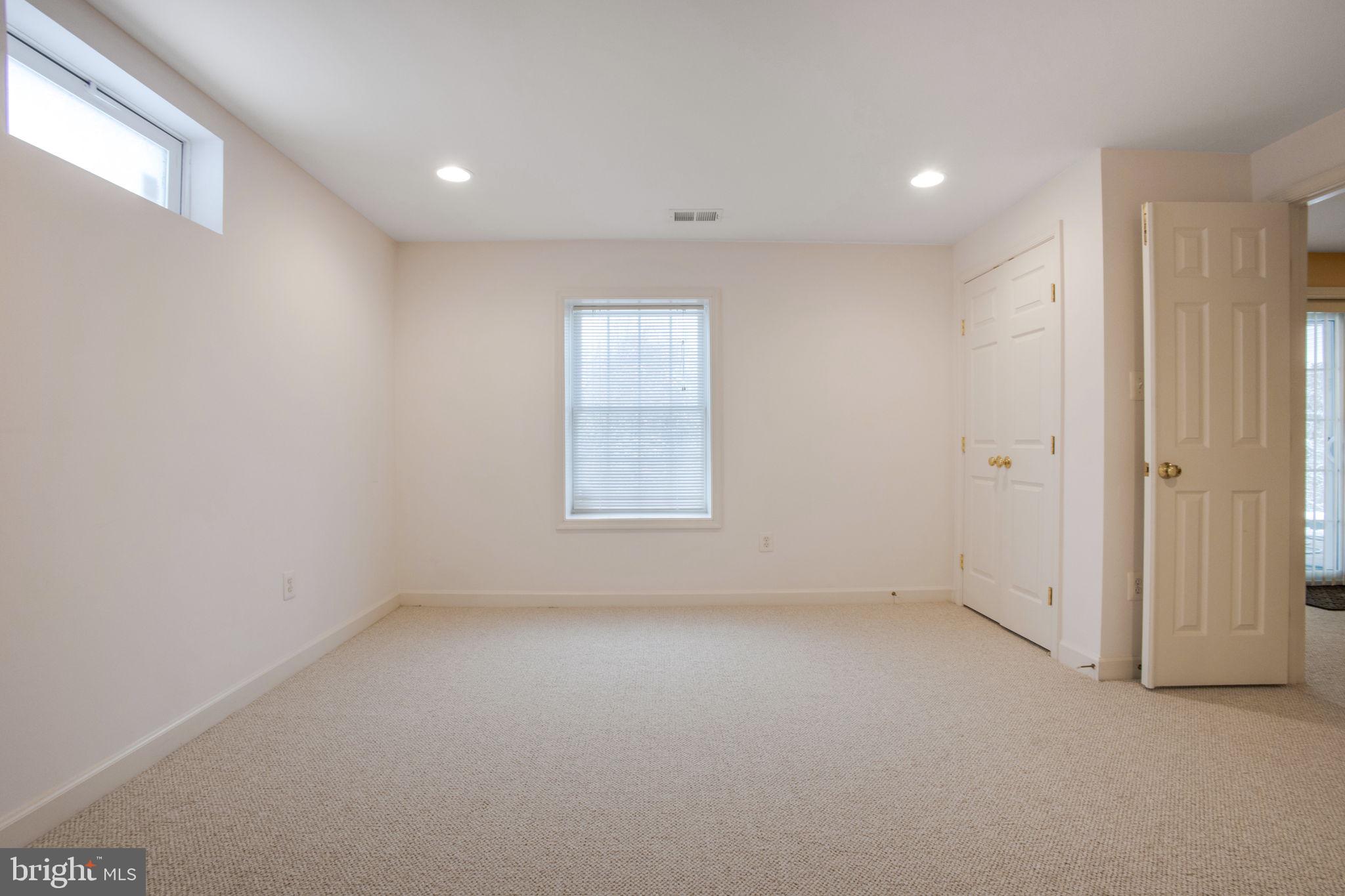 14526 Fairdale Road Silver Spring, MD 20905 - Photo 63 of 87 Gallery Image 63