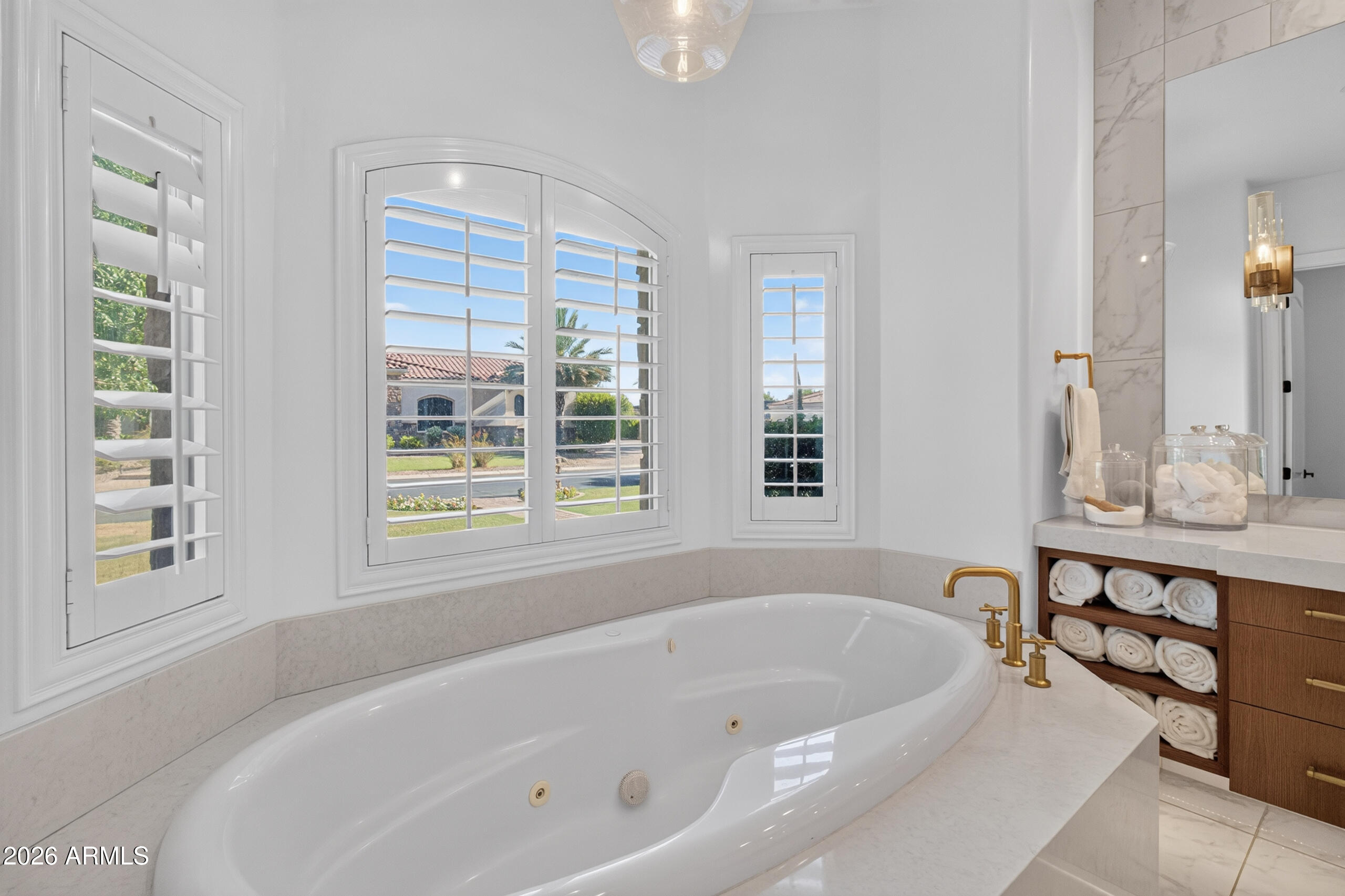 2918 East Waterman Way Gilbert, AZ 85297 - Photo 51 of 113 Primary Bath (7)