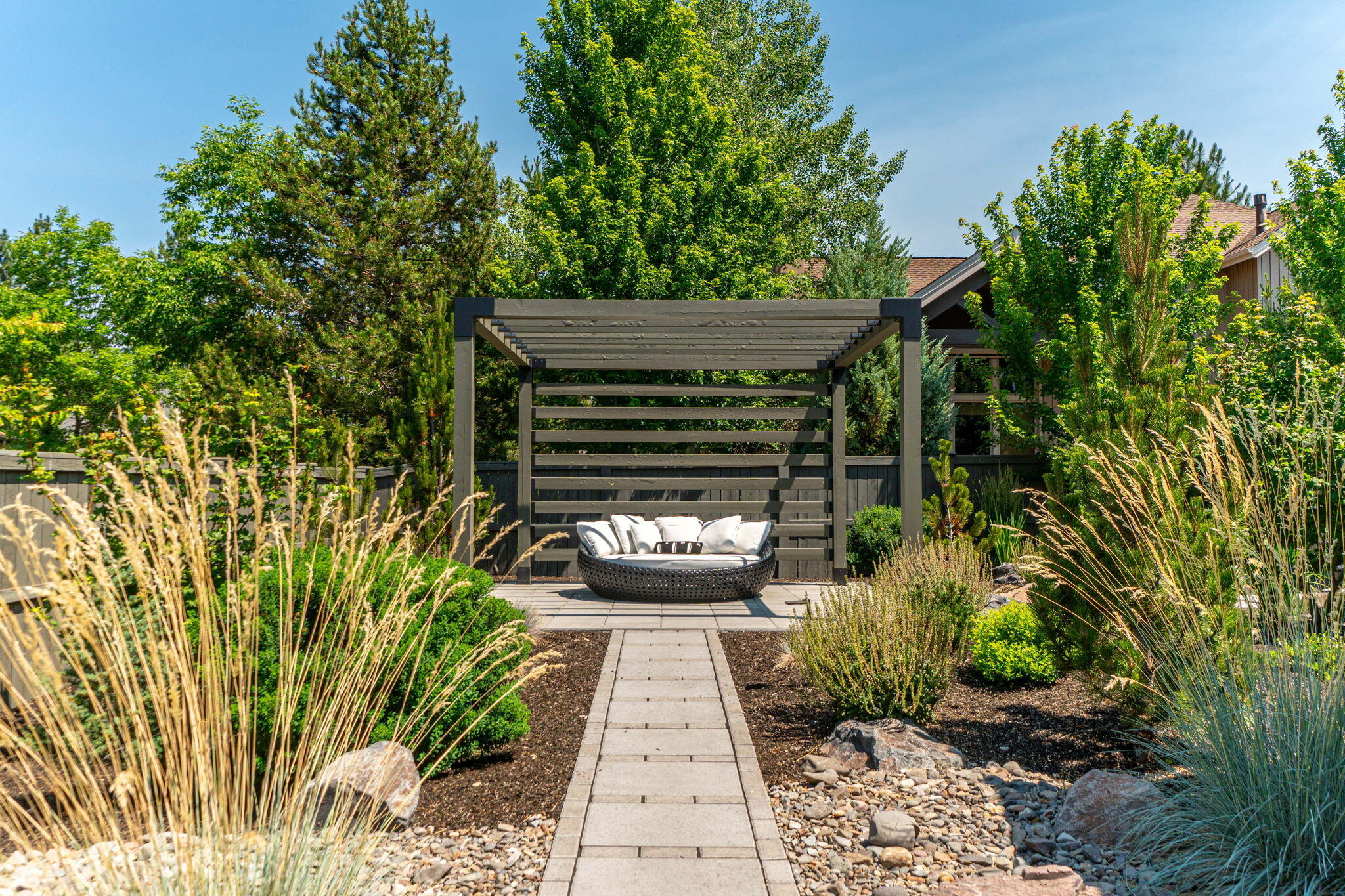 60864 Southwest Headwaters Loop Bend, OR 97702 - Photo 37 of 56 Pergola