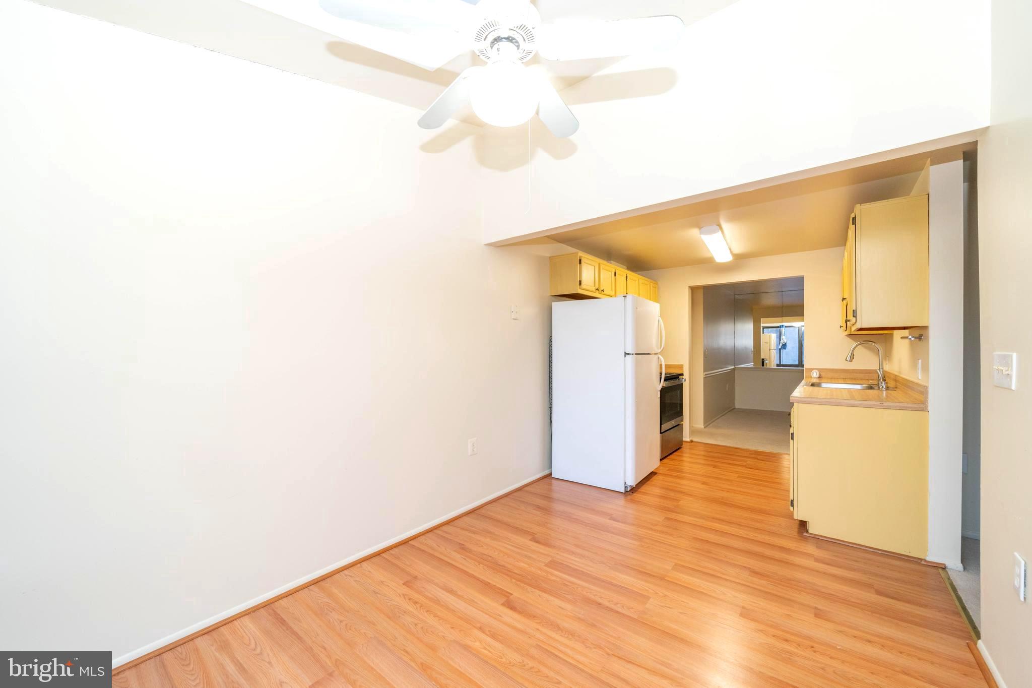 18110 Chalet Drive, Unit 301 Germantown, MD 20874 - Photo 11 of 30