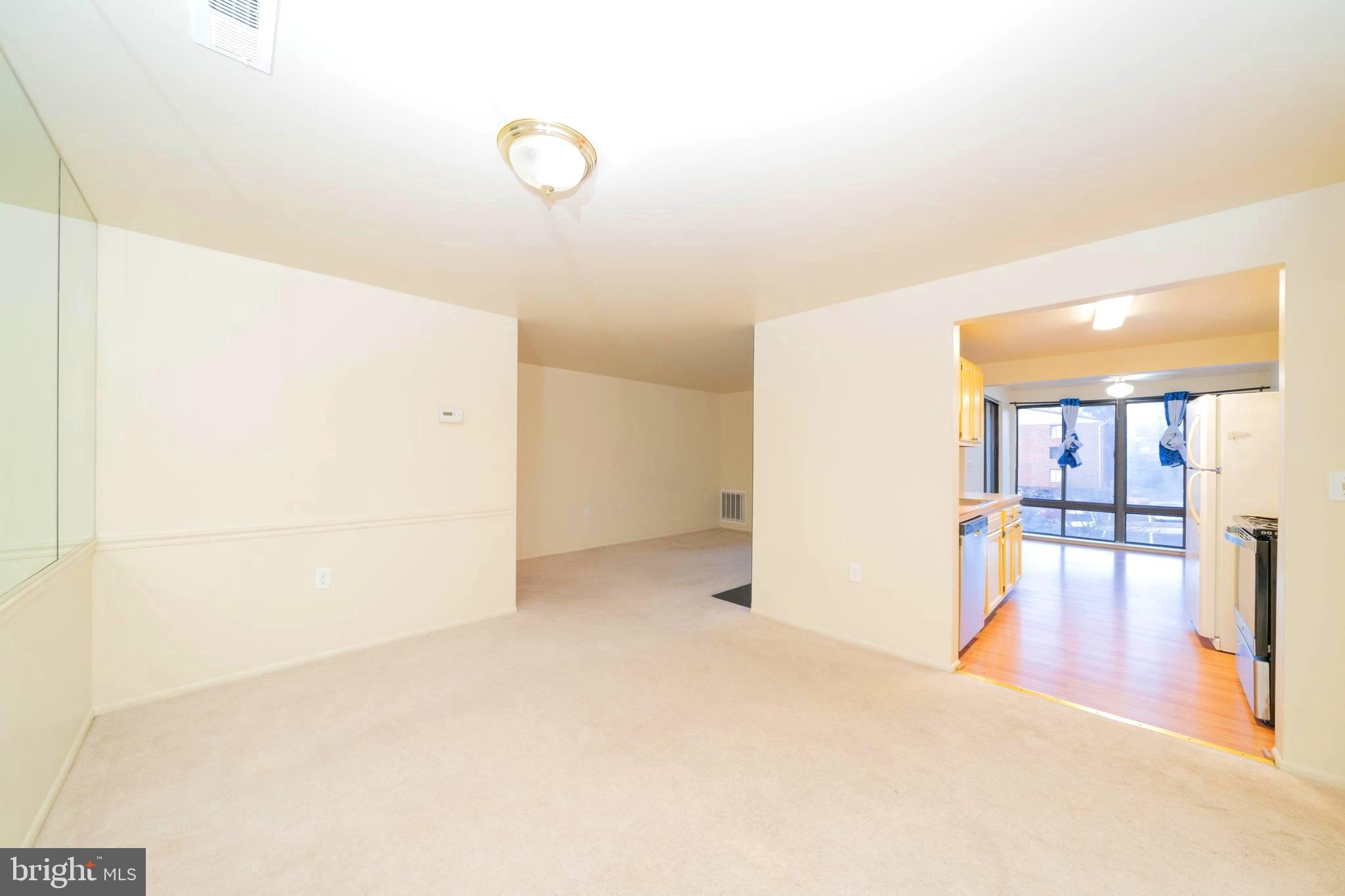 18110 Chalet Drive, Unit 301 Germantown, MD 20874 - Photo 15 of 30