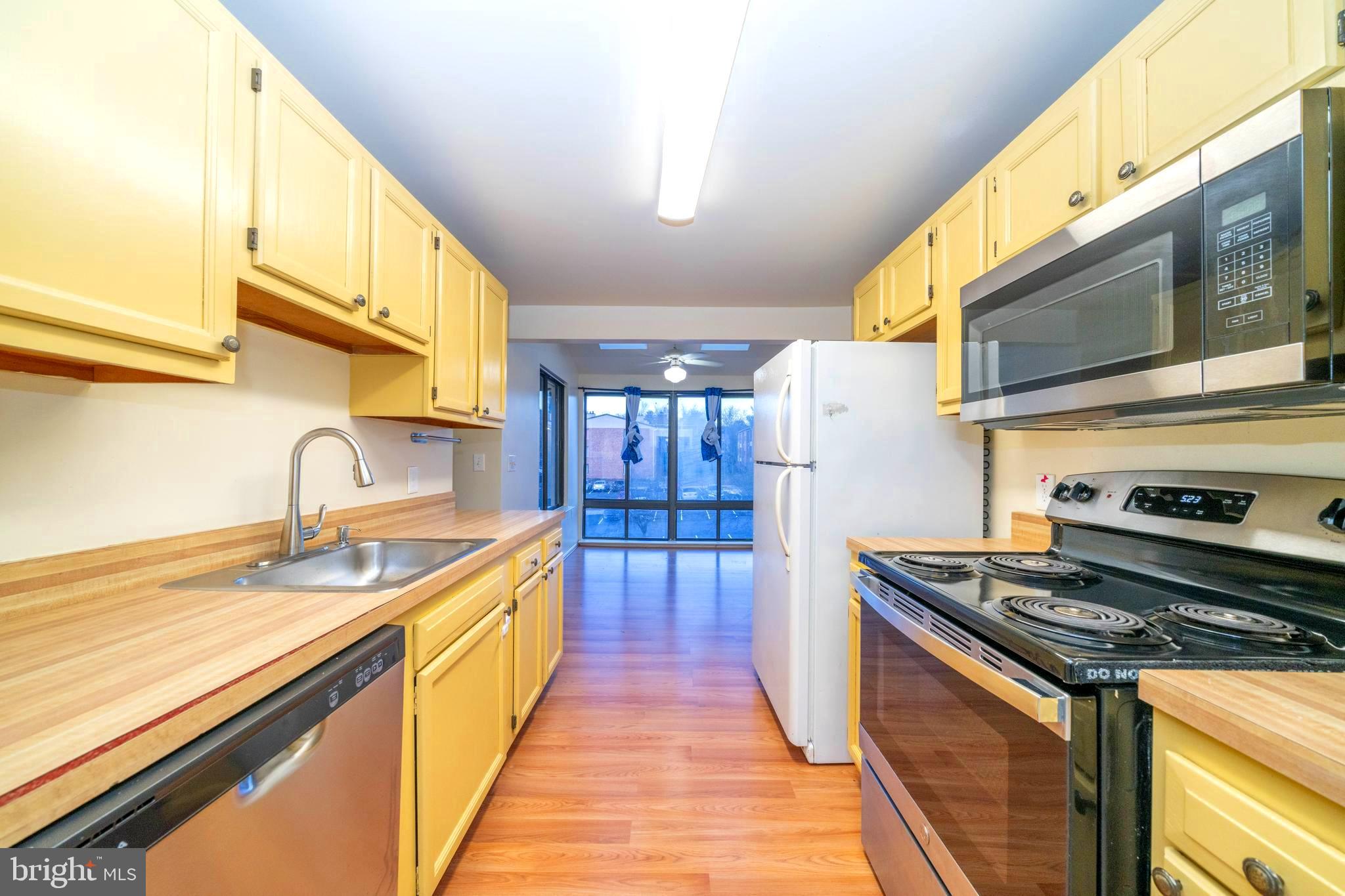 18110 Chalet Drive, Unit 301 Germantown, MD 20874 - Photo 18 of 30