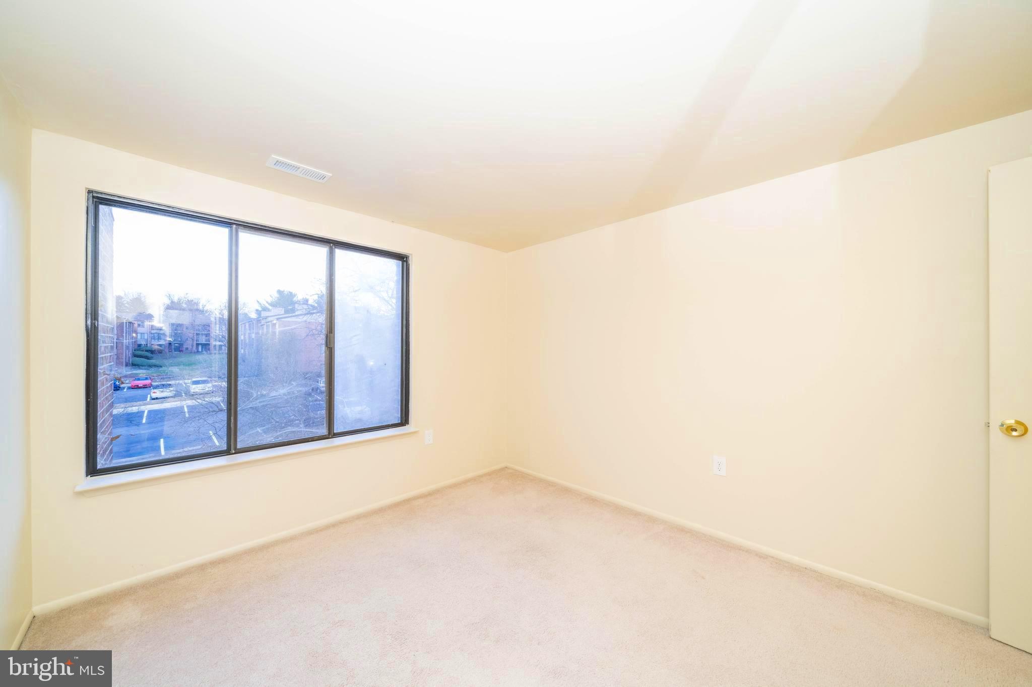 18110 Chalet Drive, Unit 301 Germantown, MD 20874 - Photo 26 of 30 Guest room