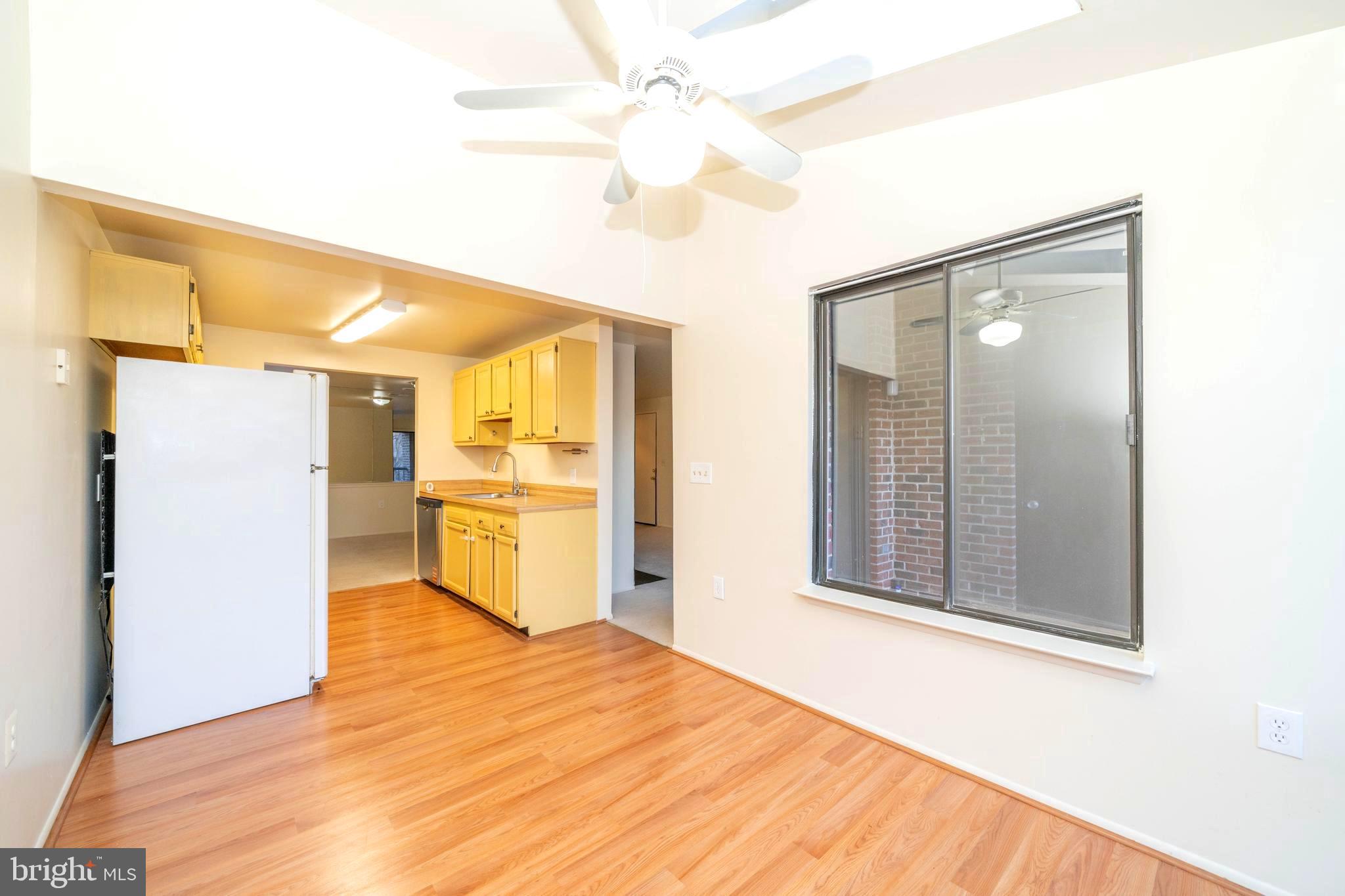 18110 Chalet Drive, Unit 301 Germantown, MD 20874 - Photo 10 of 30