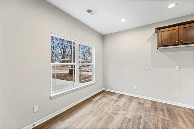 $216,900 | 832 East Hamblin Street, Ottawa, KS 66067