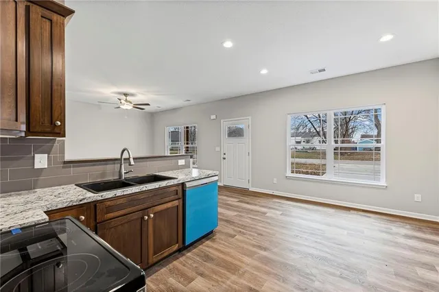 $216,900 | 832 East Hamblin Street, Ottawa, KS 66067