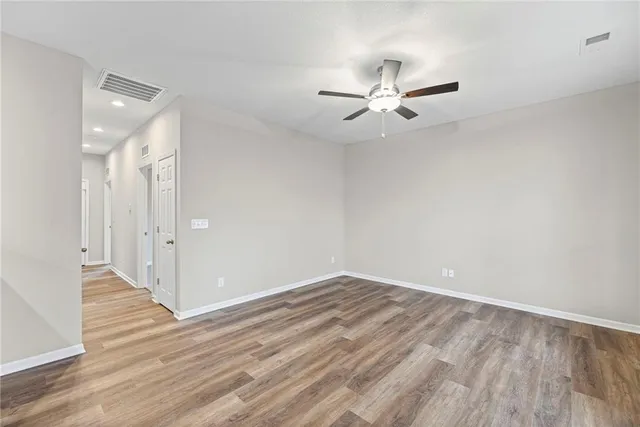 $216,900 | 832 East Hamblin Street, Ottawa, KS 66067