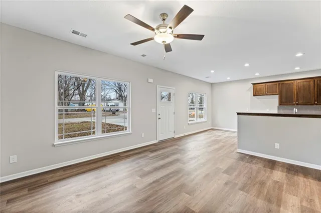 $216,900 | 832 East Hamblin Street, Ottawa, KS 66067