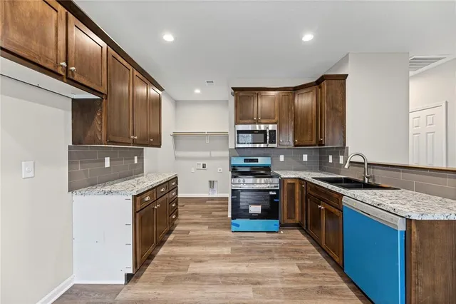 $216,900 | 832 East Hamblin Street, Ottawa, KS 66067