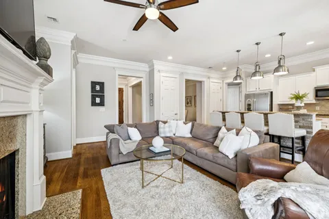 $795,000 | 1015 Westhaven Boulevard, Unit 210, Franklin, TN 37064
