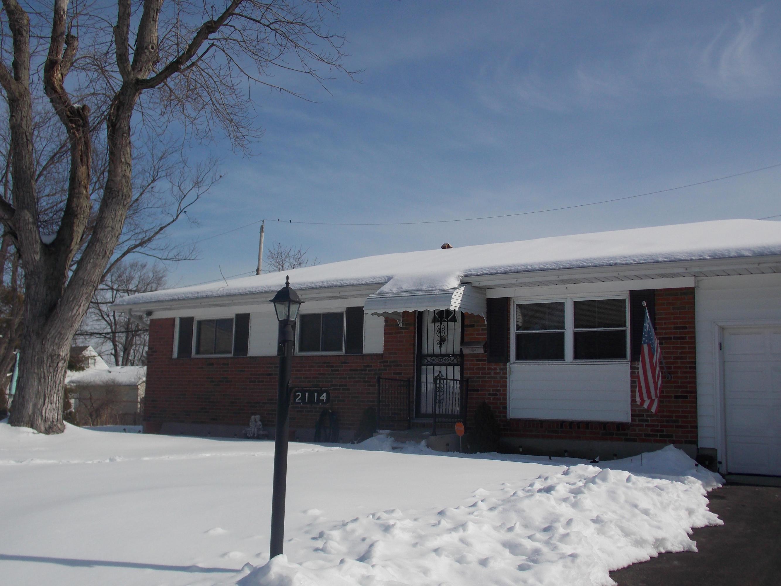 2114 Rochelle Place Columbus, OH 43232 - Photo 1 of 14 Gallery Image 1