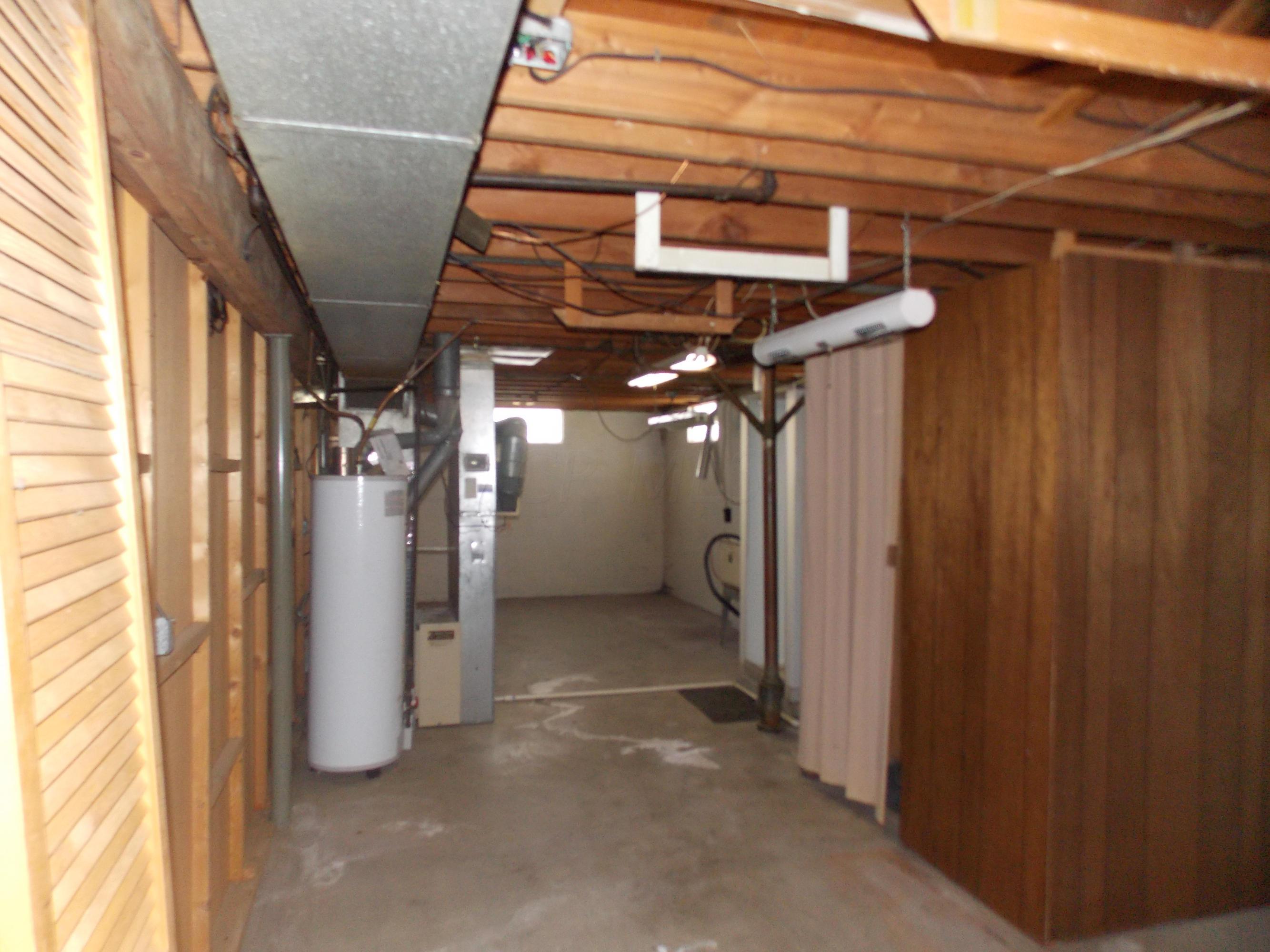 2114 Rochelle Place Columbus, OH 43232 - Photo 14 of 14 Gallery Image 14
