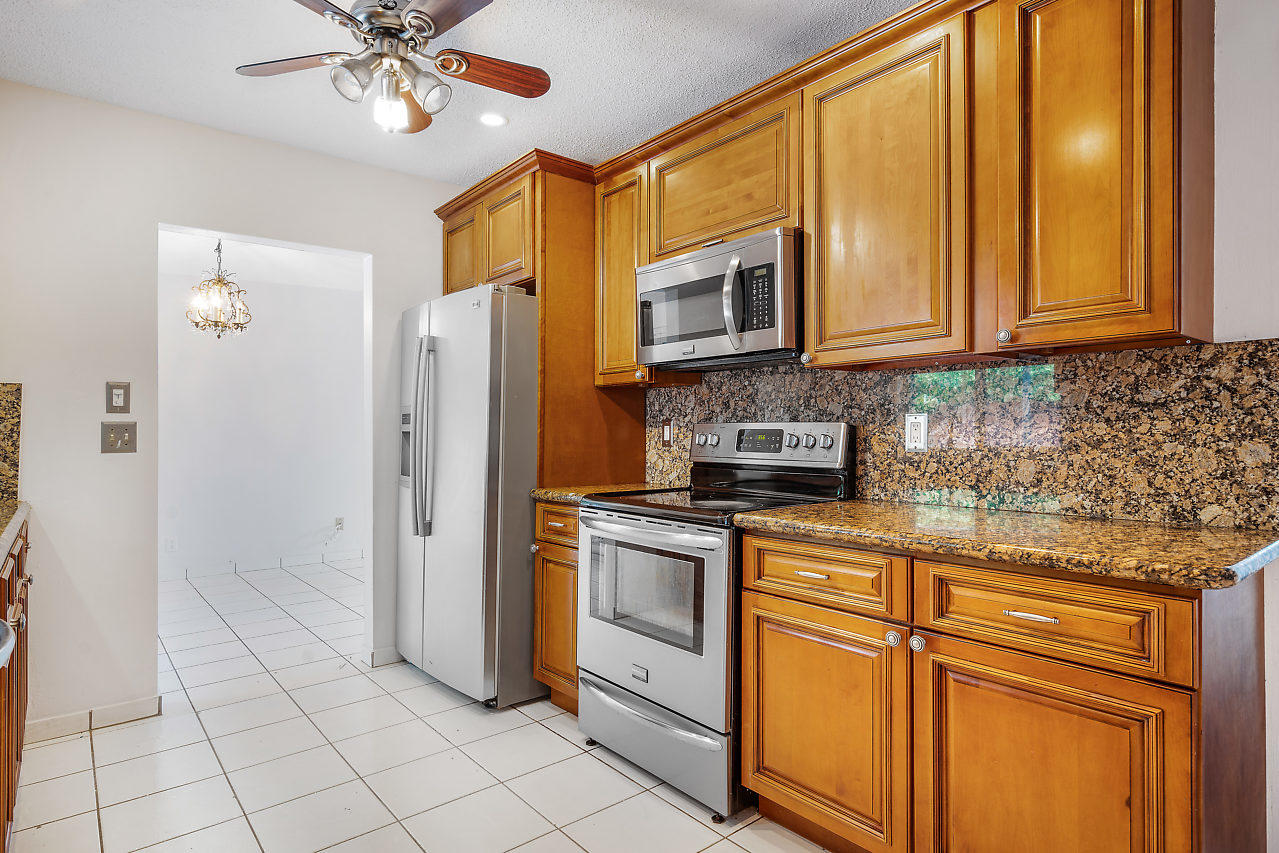 867 Sevilla Drive Boca Raton, FL 33432 - Photo 6 of 29 018-867SevillaDr-BocaRaton-FL-small