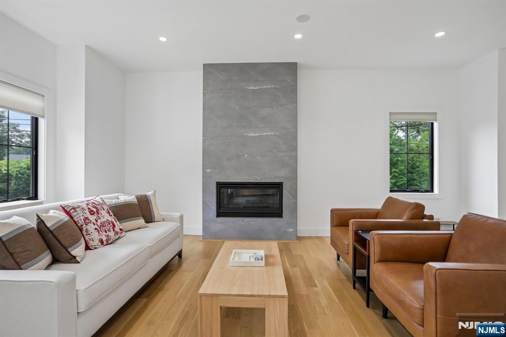 7 New Street Cresskill, NJ 07626 - Photo 7 of 48