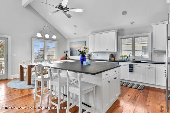 11 Atlantic Avenue Spring Lake, NJ 07762 - Photo 12 of 31 11 Atlantic Ave Spring Lake NJ-small-013