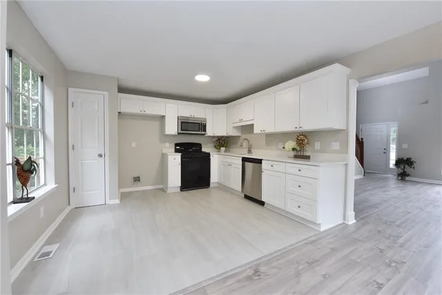 $2,500 | 1575 Watercrest Circle, Lawrenceville, GA 30043