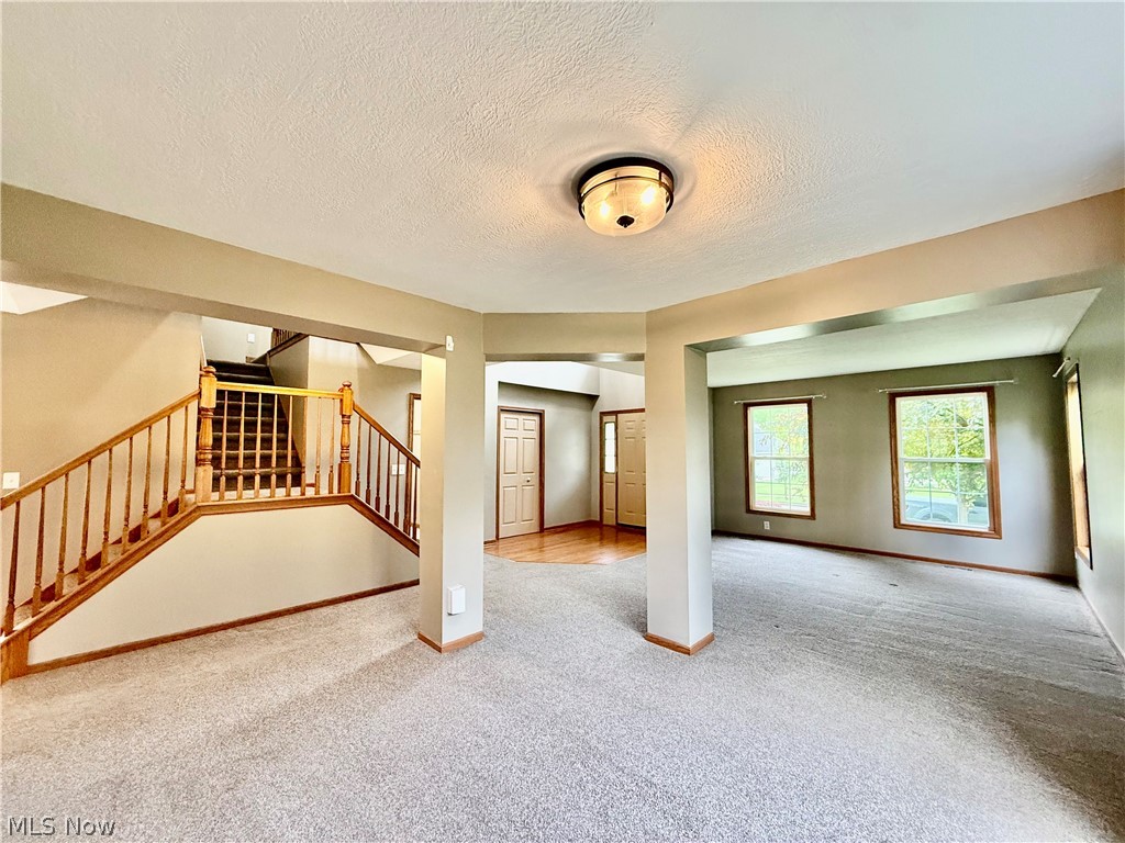3076 Ravineview Circle Stow, OH 44224 - Photo 7 of 48