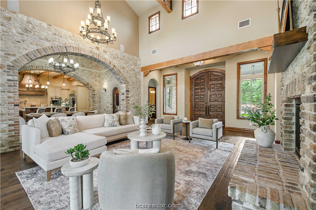 4207 Tuscany Court Bryan, TX 77802 - Photo 11 of 46 a living room with furniture and a large window