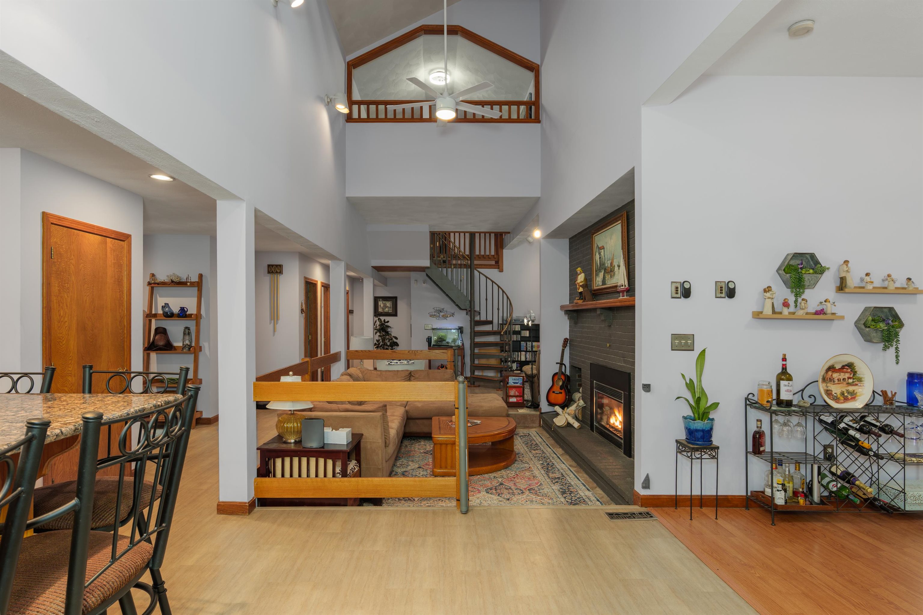 65 Pelham Road Salem, NH 03079 - Photo 13 of 44