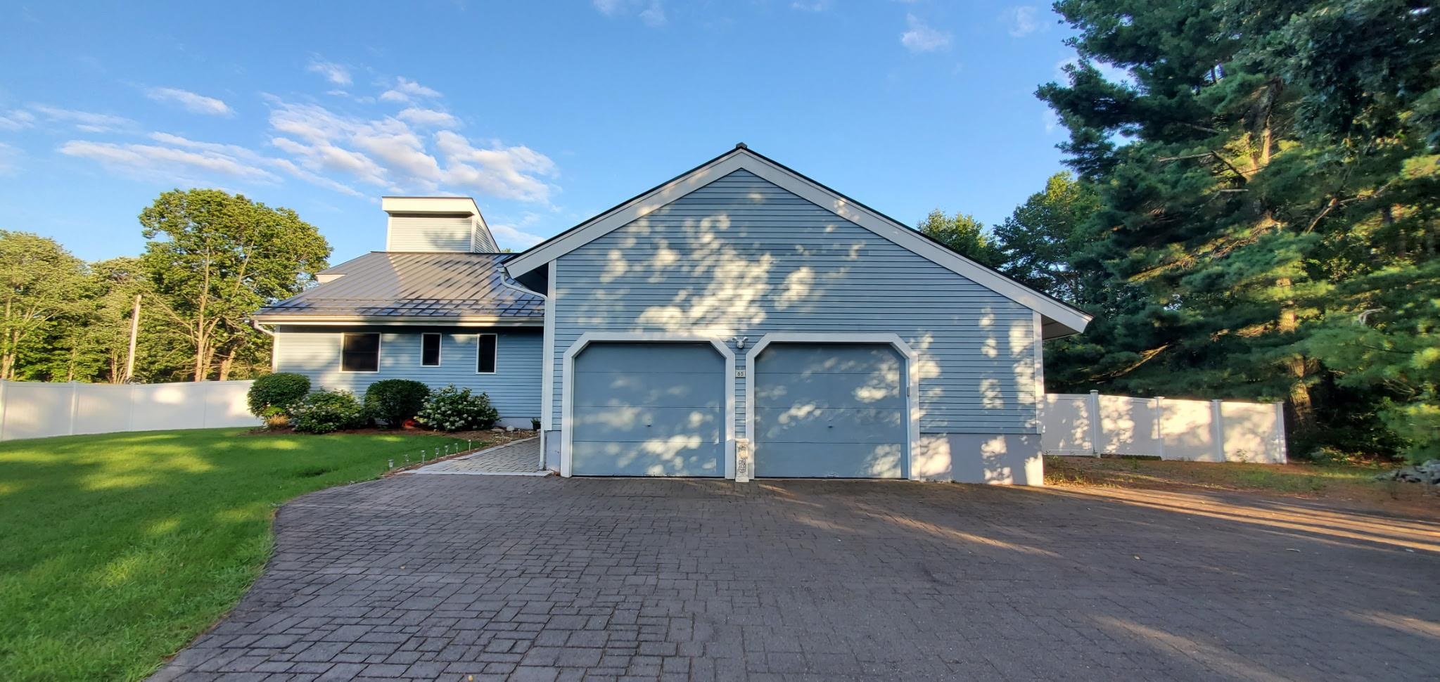 65 Pelham Road Salem, NH 03079 - Photo 2 of 44