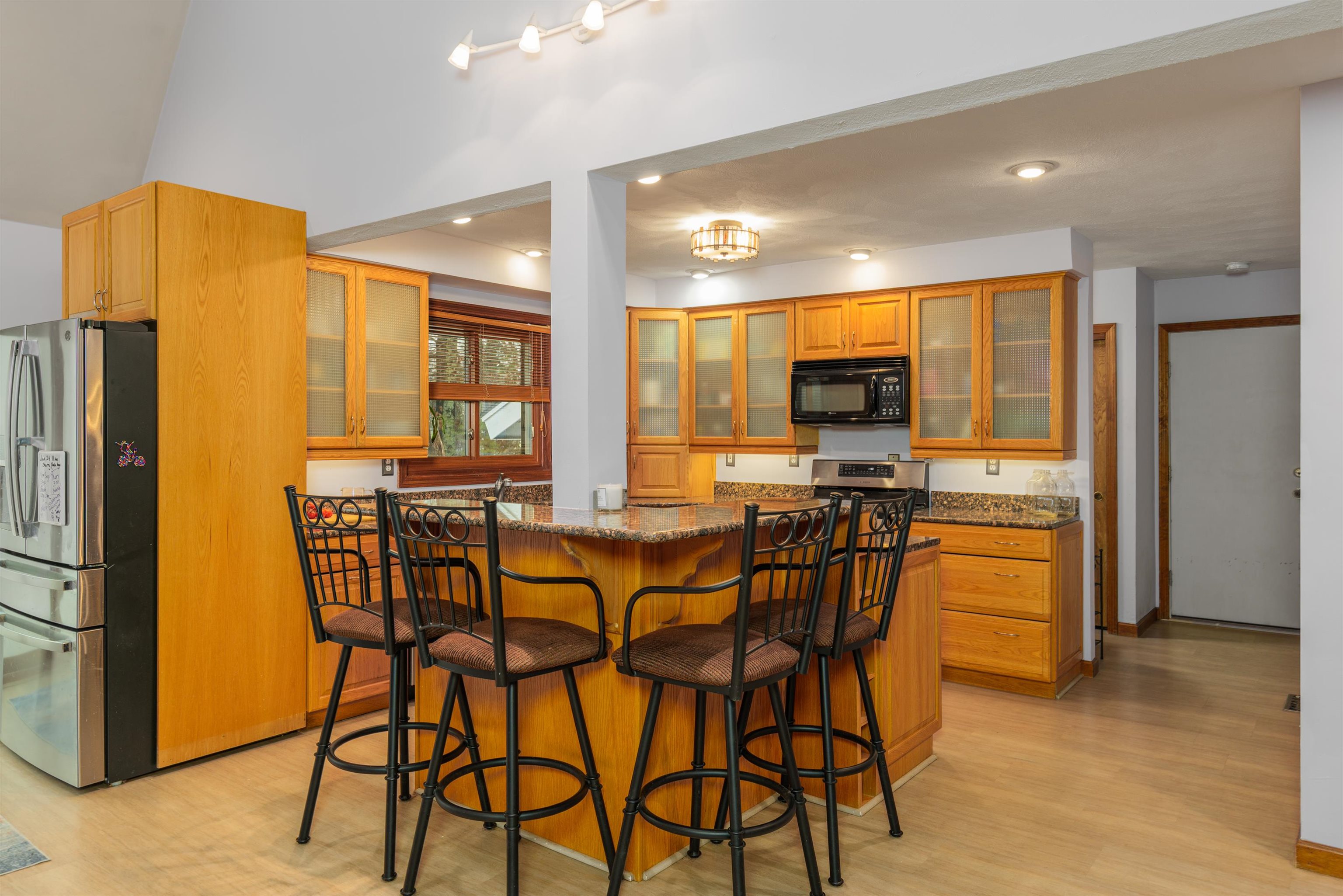 65 Pelham Road Salem, NH 03079 - Photo 6 of 44