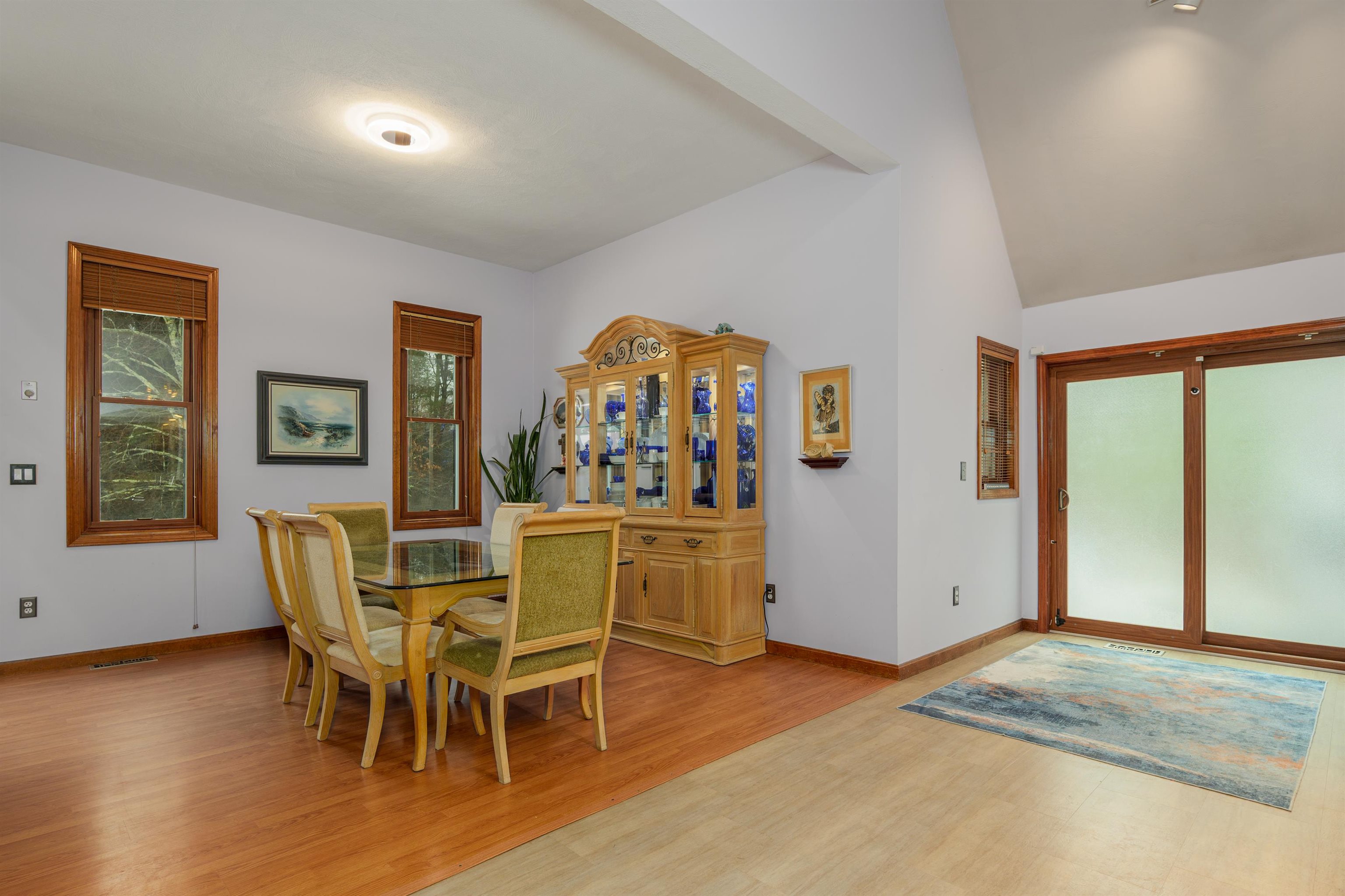 65 Pelham Road Salem, NH 03079 - Photo 8 of 44