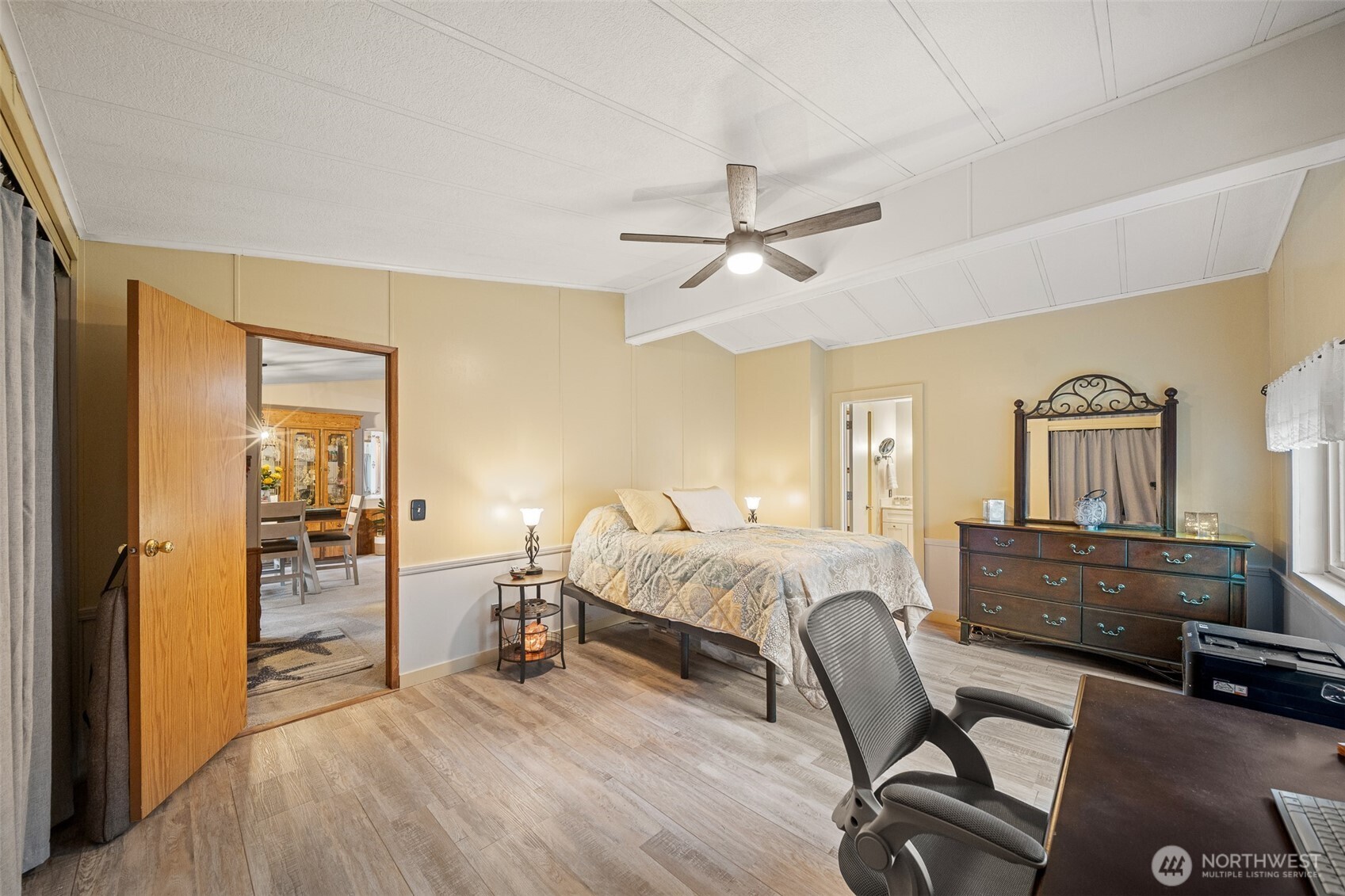 6605 Boston Harbor Road Northeast Olympia, WA 98506 - Photo 11 of 27