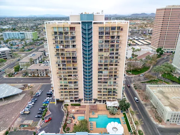 $270,000 | 207 West Clarendon Avenue, Unit 3H, Phoenix, AZ 85013