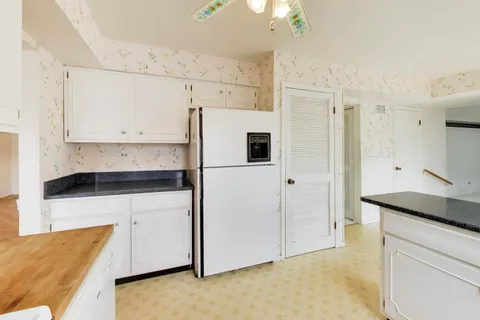 $529,900 | 2703 North Ridge Avenue, Arlington Heights, IL 60004