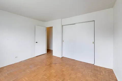 $529,900 | 2703 North Ridge Avenue, Arlington Heights, IL 60004