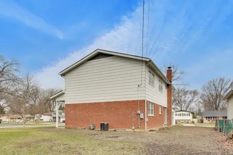 $529,900 | 2703 North Ridge Avenue, Arlington Heights, IL 60004